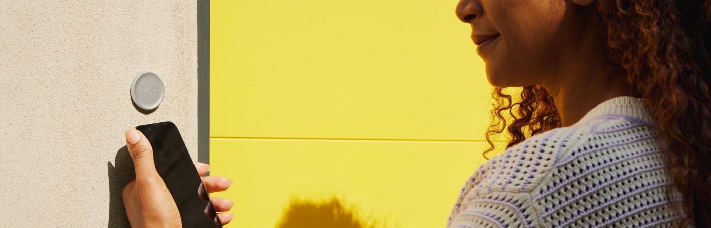 YALE INUSE LINUS DOT M 0187 1 jpg p0x0 q85 Frame Number1