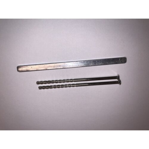 FIRKANTPINNE/SKRU 8X140 90MM DØR